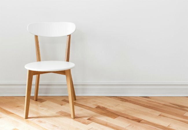 Tipos de cola - Como consertar uma cadeira de madeira trêmula