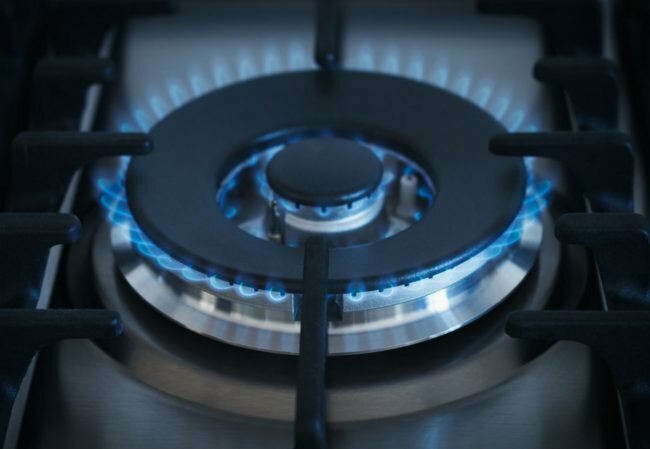 Plin vs. Električna peč: katera je varnejša naprava?