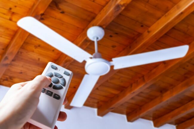 Usar el control remoto para encender el ventilador de techo