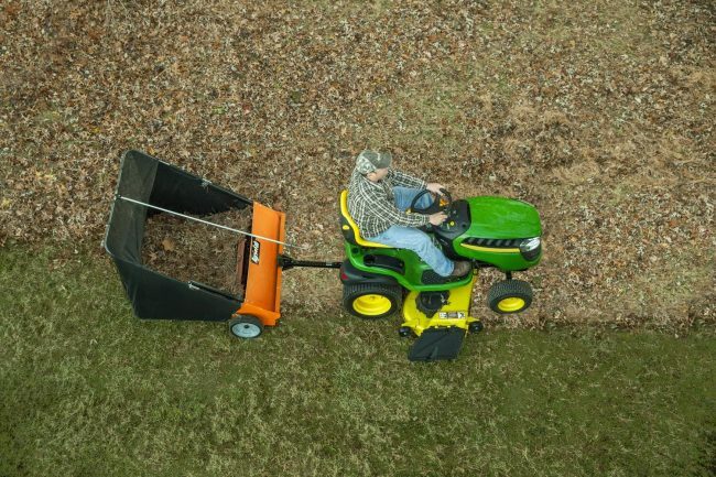 A melhor opção de varredor de gramado