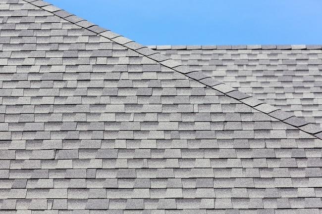 Hoe een nieuw dak uw energierekening kan verlagen - met de juiste kleur