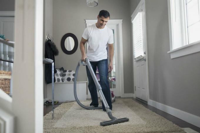 Kā tīrīt paklāju