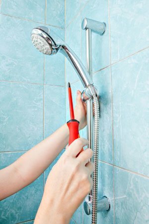 Hogyan javítsuk ki a szivárgó zuhanyfejet