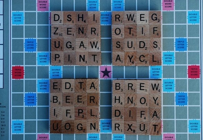 „Pasidaryk pats“ padėkliukai - „Scrabble“ plytelės