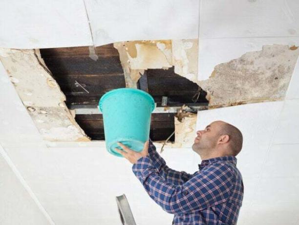 Kas majaomanike kindlustus katab katuselekkeid?