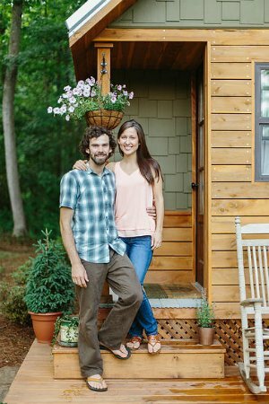 Tiny Home Living - Travis y Brittany Pyke
