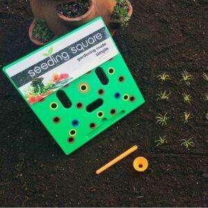 Možnosť Darčeky pre záhradkárov: Nástroj na vysádzanie štvorcových sadeníc