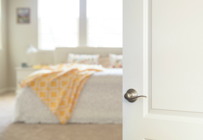 3 strategii cheie pentru modul de izolare fonică a unei uși