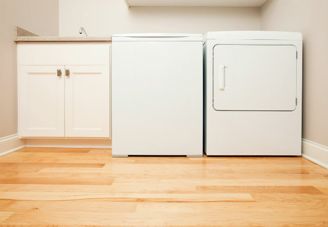 5 najboljih opcija za podove u praonici rublja