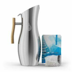 La mejor opción de jarra con filtro de agua alcalina: jarra de 1,9 l de acero inoxidable con agua revitalizada
