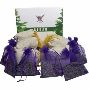 Pilihan Pengusir Ngengat Terbaik: Armor Shell Lavender Sachet dan Cedar Bags