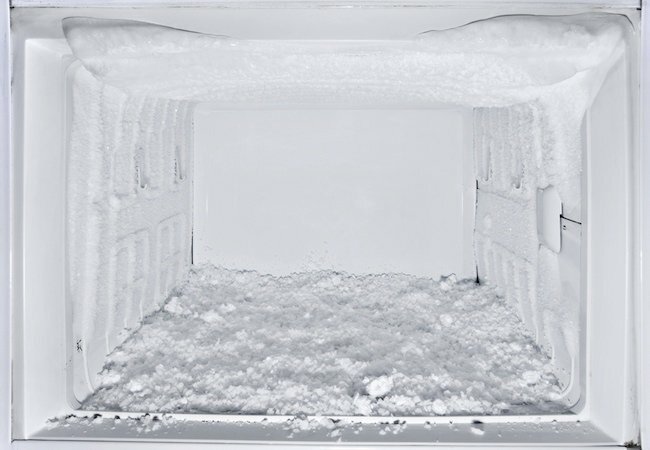 Como descongelar um freezer
