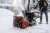 Як утримувати снігоприбиральну машину (7 порад)