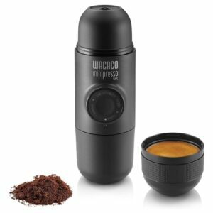 Den bedste manuelle espressomaskine: Wacaco Minipresso bærbar espressomaskine