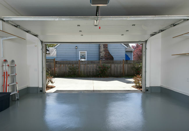 Geriausi garažo grindų dažai