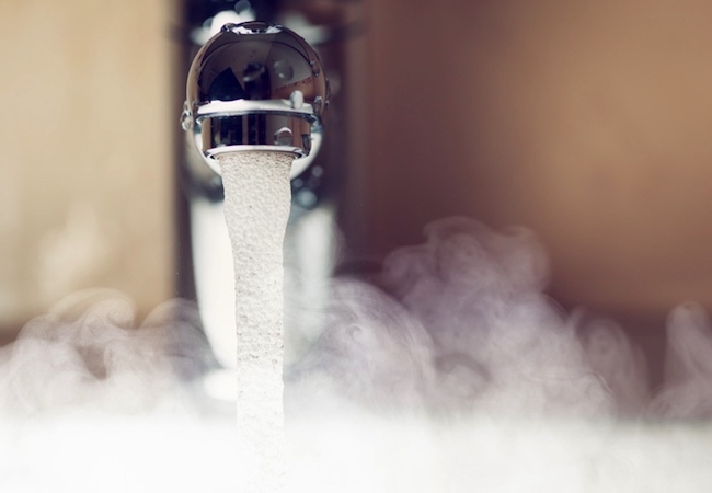 Ventilação do aquecedor de água - Close da torneira