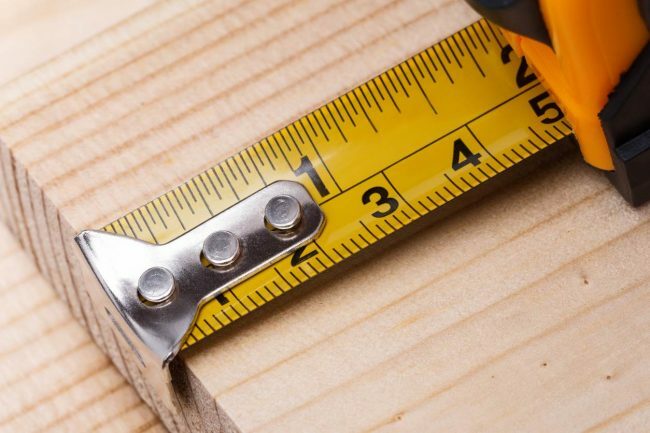 A mérőszalag használata: A mérések pontos tartása