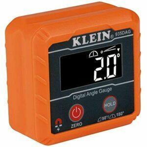 A melhor opção de acessórios para serras de mesa: Klein Tools 935DAG Medidor digital de nível e ângulo