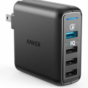 Geriausias USB sieninio įkroviklio pasirinkimas: „Anker Quick Charge 3.0“ 43.5 W 4 prievadų USB sieninis įkroviklis