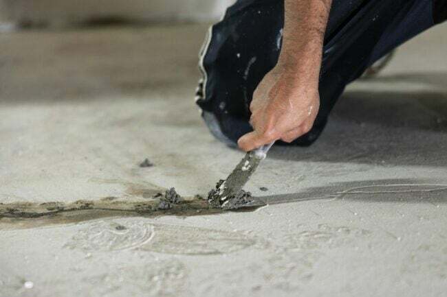 Витрати на послуги з очищення та ущільнення бетону
