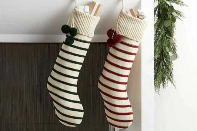 Najbolja opcija božićnih čarapa: pletene čarape na zelene pruge Crate & Barrel