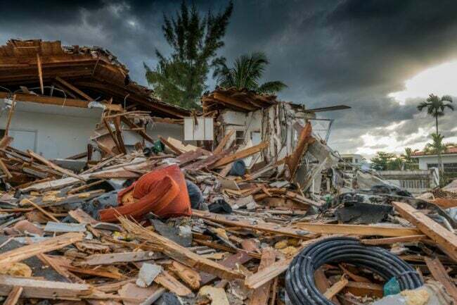 O seguro residencial cobre danos causados ​​por tornados