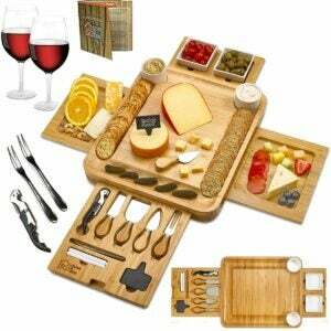 De beste cadeaus voor wijnliefhebbers Optie: kaasplank 2 keramische kommen 2 serveerborden