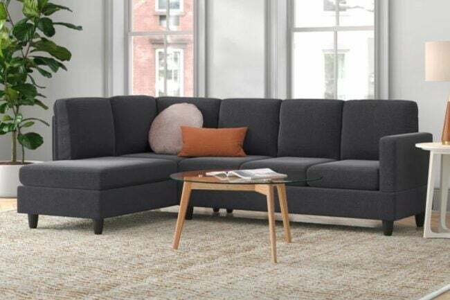 Los mejores sofás con menos de 1000 opciones: Seccional Mercury Row Renner