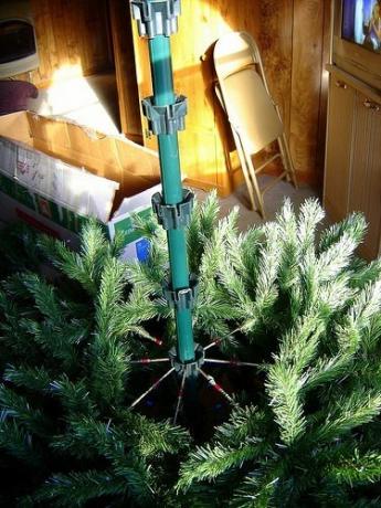 Flickr Trekkyandy Artificial Christmas Tree Bob Vila