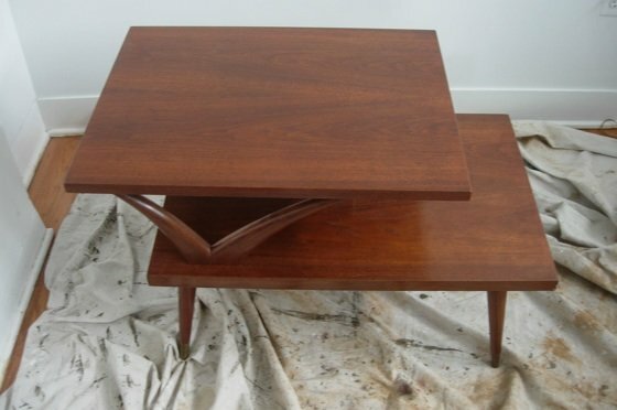 Як поновити дерев’яний стіл