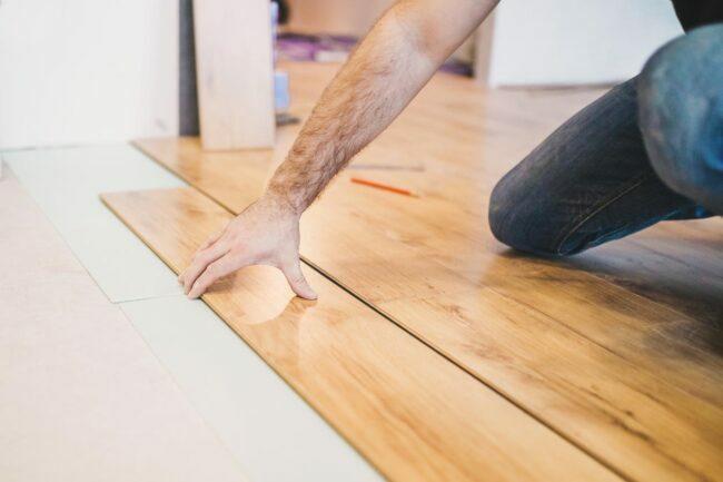 Vinilo lentų grindų montavimo kaina