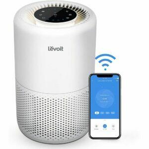 Cea mai bună opțiune de odorizant de plug-in: purificator de aer Smart WiFi LEVOIT pentru acasă