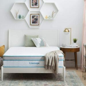 Найкращі варіанти матраців для бічних спальних місць: гібридний плюш Linenspa на 12 дюймів з пам'яттю