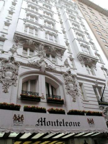 Fasad depan Hotel Monteleone