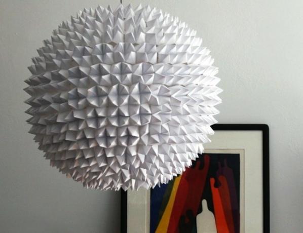 โคมไฟกระดาษ DIY - เหลี่ยมเพชรพลอย