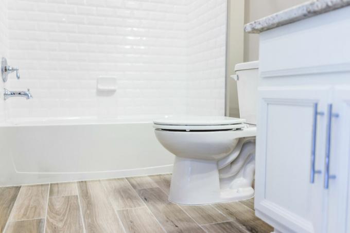 Najboljša možnost kopalniških talnih ploščic za vsakega lastnika hiše