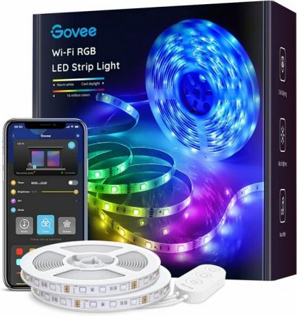 白い背景に Govee スマート LED ライト ストリップの製品写真