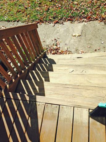 מדרגות ומעקות DIY לניקוי סיפון