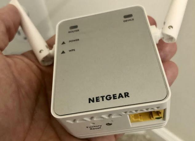 Predlžovač wifi siete Netgear