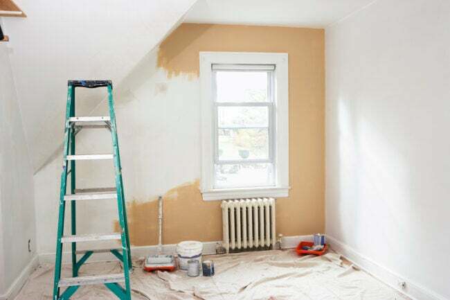 क्या मुझे बेचने से पहले अपने घर को रंगना चाहिए?