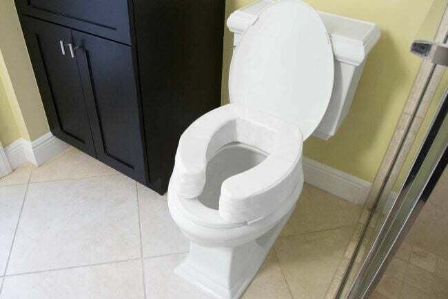 As melhores opções de assentos sanitários elevados