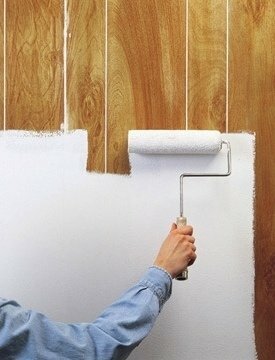 Как красить деревянные панели - валик