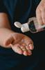 „Pasidaryk pats“ rankų dezinfekavimo priemonė: 5 dalykai, kuriuos reikia žinoti prieš gaminant savo