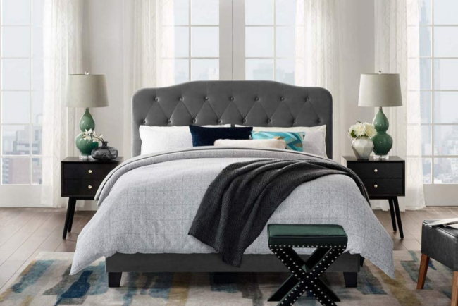 La mejor opción de camas tapizadas: cama tapizada de terciopelo con mechones Modway Amelia