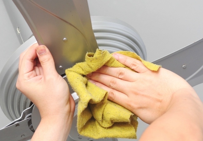 Kaip valyti lubų ventiliatorius