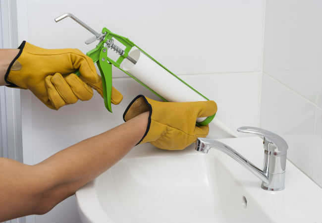 Popravilo vodovodnih instalacij z lastnimi rokami: Zatesnitev umivalnika