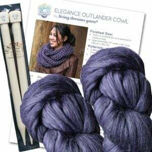 Geriausi rankdarbių rinkiniai suaugusiems: „Elegance Outlander Cowl Knit Kit“.