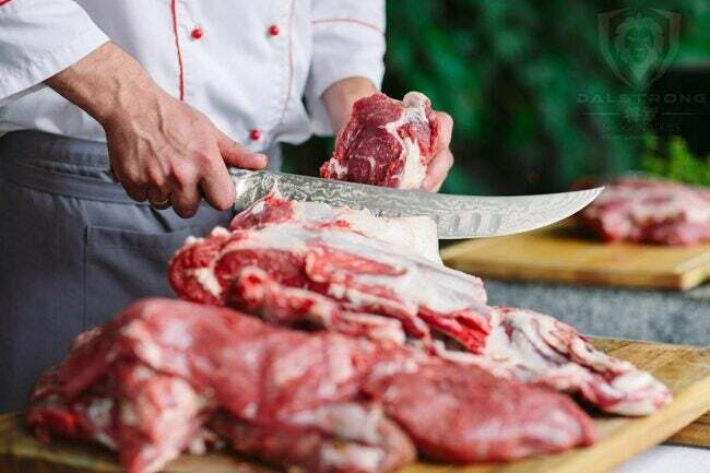 Najboljša možnost pečenja na žaru: DALSTRONG nož Cimitar za lomljenje mesa