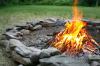 9 Billiga och enkla DIY Fire Pit -idéer du kan bygga på en helg