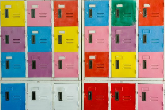 Как да боядисваме шкафчета от неръждаема стомана